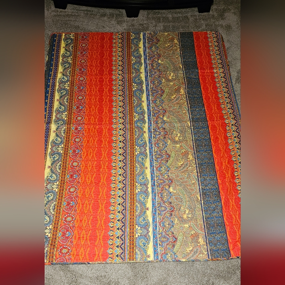 Bohemian style cotton quilted throw blanket twin sized 60 inch x 80 inch.